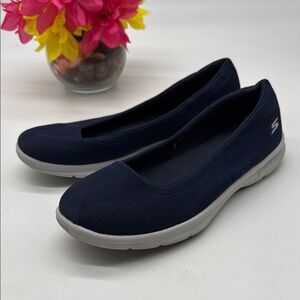 Skechers Gogamat Blue and White Slip-On Flats with Cushioned Comfort Size 8